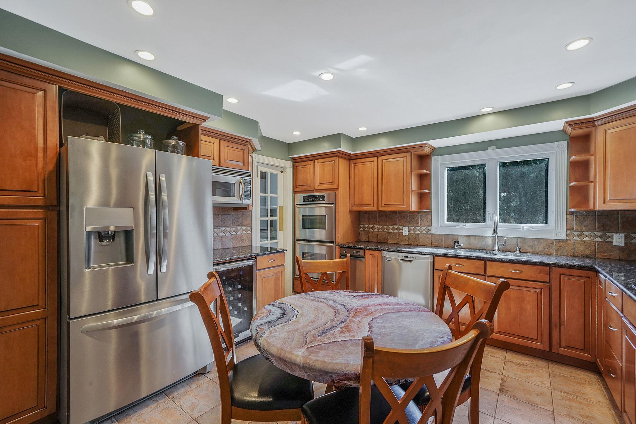 7 Ascot Court, Dix Hills, New York image 8