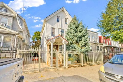 Photo of 8063 87th Road, Woodhaven, NY 11421 (MLS # 920765)