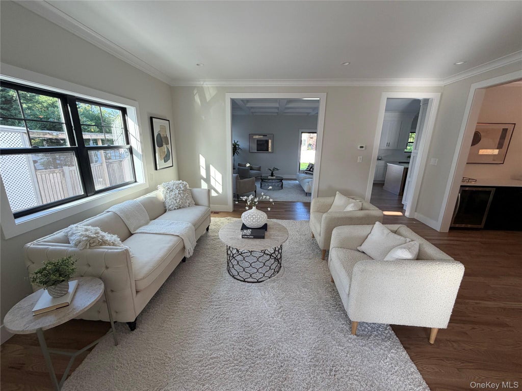 Photo of 110 Stella Court, Lynbrook, NY 11563 (MLS # 1047487)