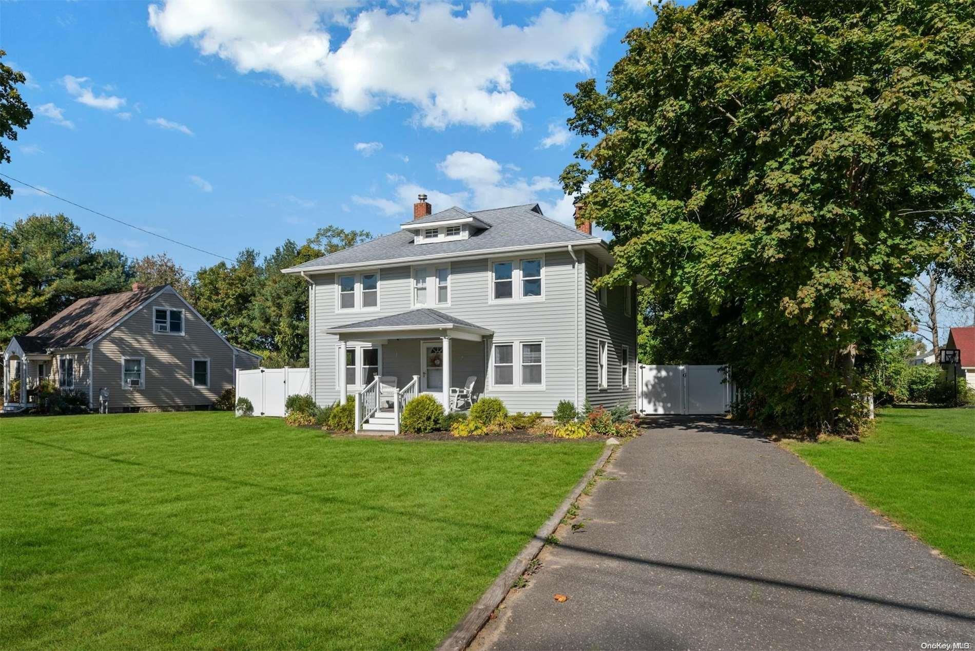 Property for Sale at Main Road, Mattituck, Hamptons, NY - Bedrooms: 3 
Bathrooms: 3  - $725,000