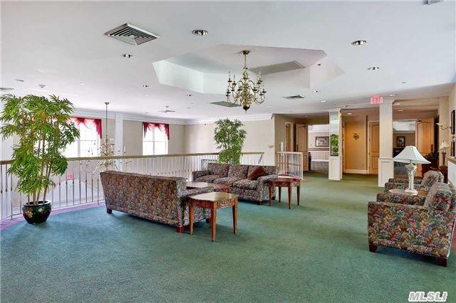 40 Ethan Circle, Middle Island, New York image 5