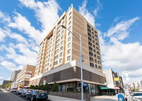 Photo of 119-49 Union Turnpike #10A, Forest Hills, NY 11375 (MLS # 924284)