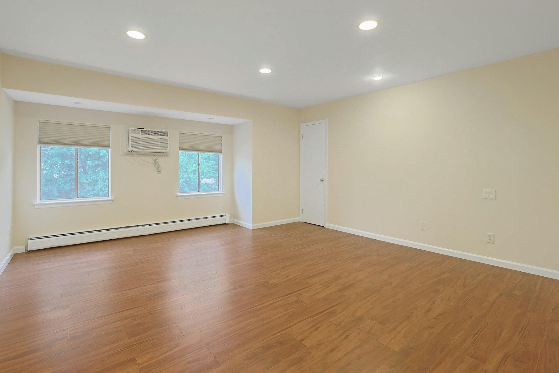 12L Blue Hill, Orangeburg, New York image 15
