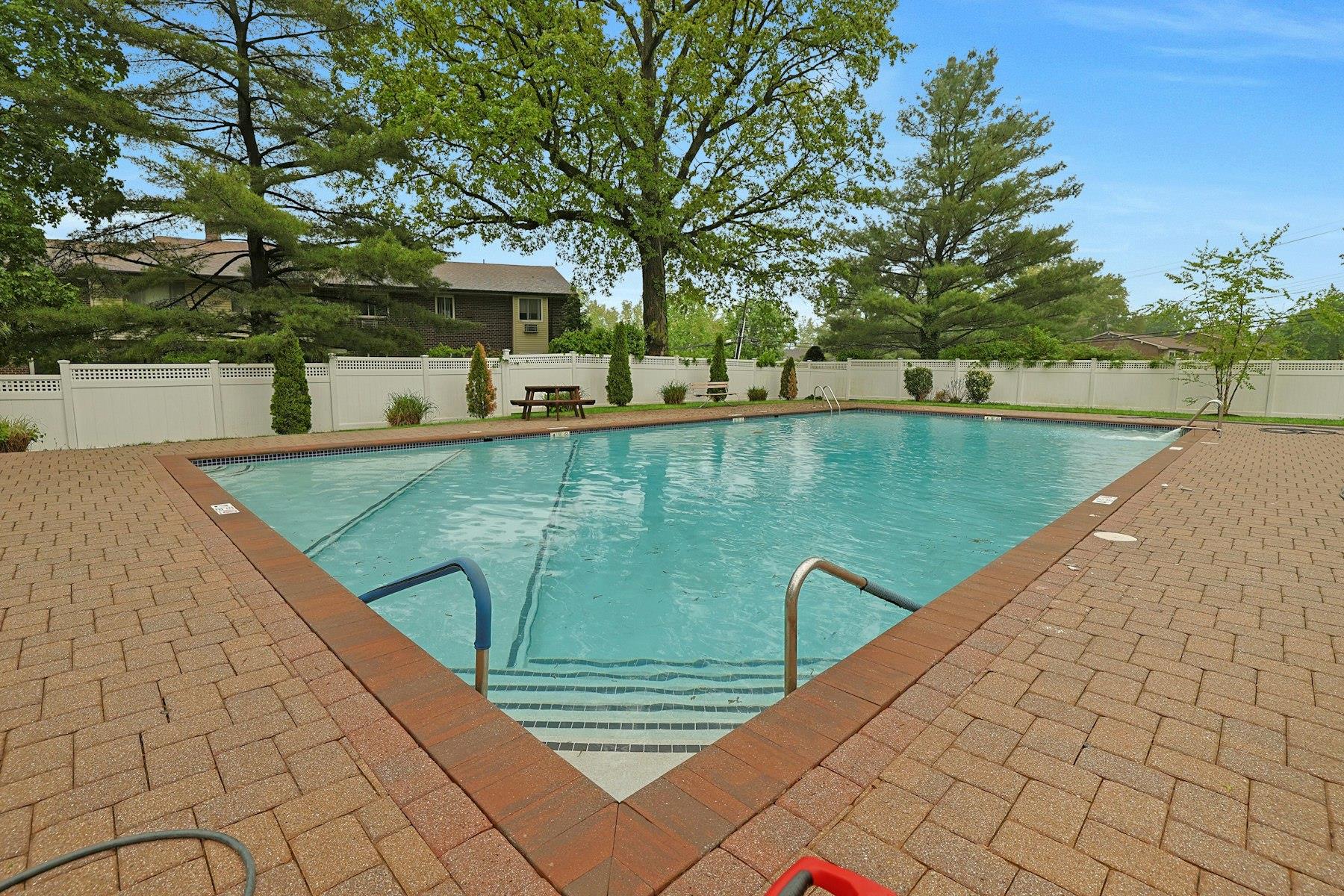 12L Blue Hill, Orangeburg, New York image 19