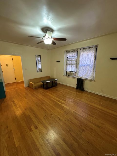 Photo of 62-64 Saunders Street St #2D, Rego Park, NY 11374 (MLS # 962662)
