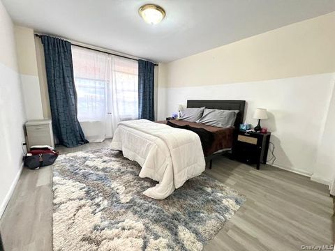 Homes For Sale - 222-89 Braddock Avenue #4B<br/> Bellerose, NY 11428