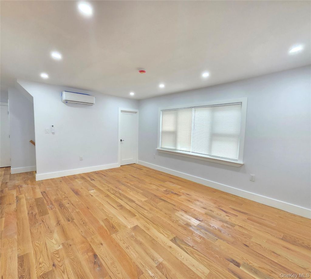 Photo of 21624 132nd Avenue, Jamaica, NY 11413 (MLS # 1029038)