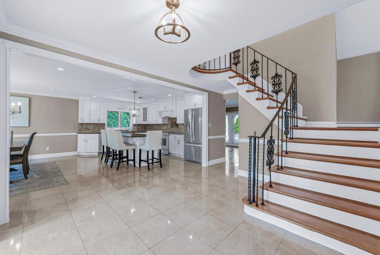709 Demott Court