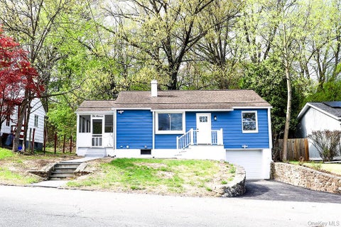 Homes For Sale - 1011 Parkway Place<br/> Peekskill, NY 10566
