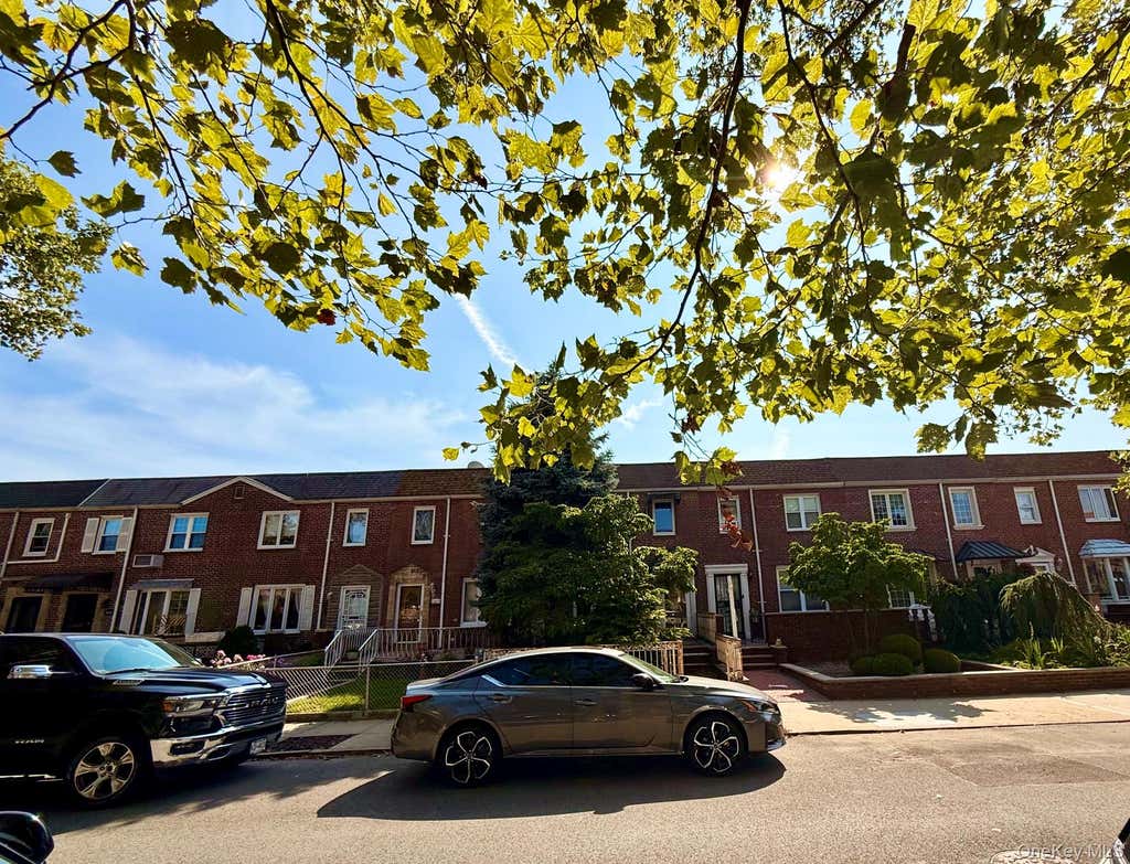 Photo of 6354 77th Street, Middle Village, NY 11379 (MLS # 1033487)
