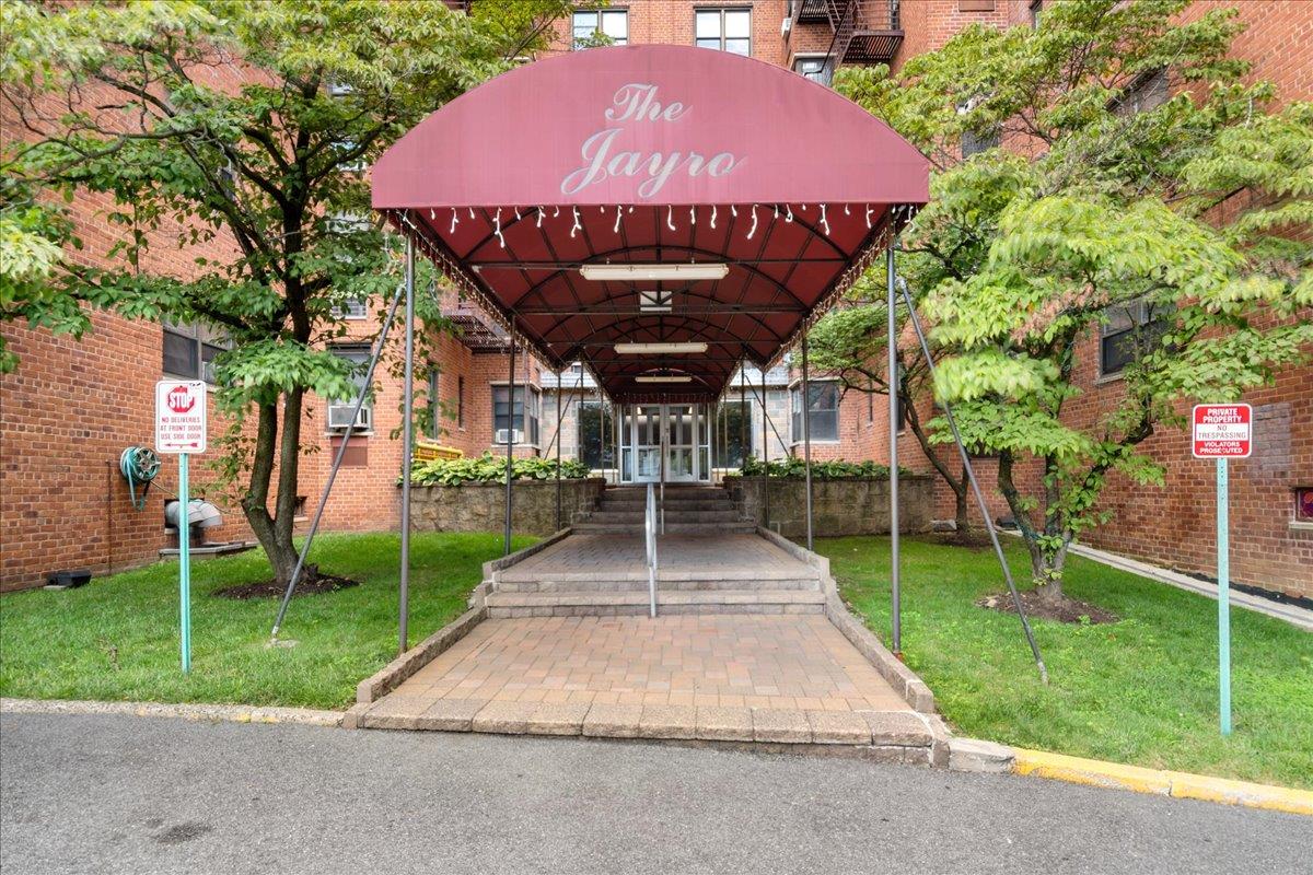 555 Bronx River Road Rd #2N, Yonkers, New York image 1