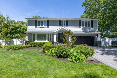 Photo of 27 Winslow Lane, Smithtown, NY 11787 (MLS # 1009232)