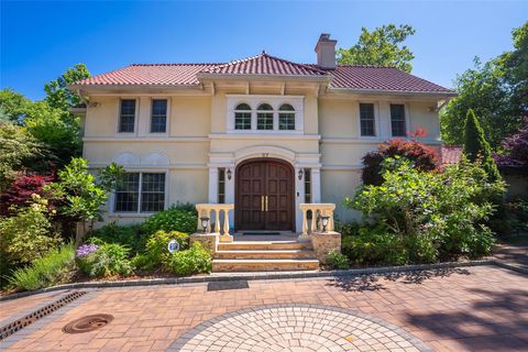 87 Arleigh Road Great Neck NY 11021