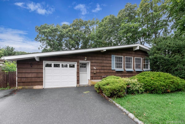 34 CRESTWOOD LN, LAKE RONKONKOMA, NY 11779 - Image fbabb7940ce7b9fdc627eb5753addeb4/83822005