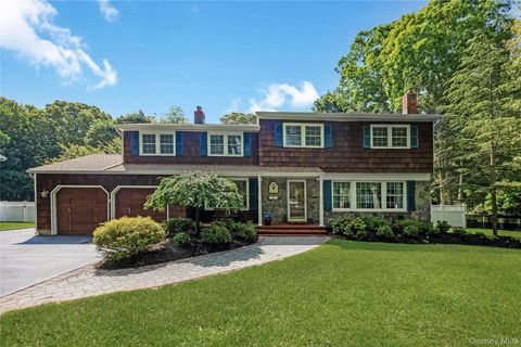Homes For Sale - 28 Cygnet Drive<br/> Smithtown, NY 11787