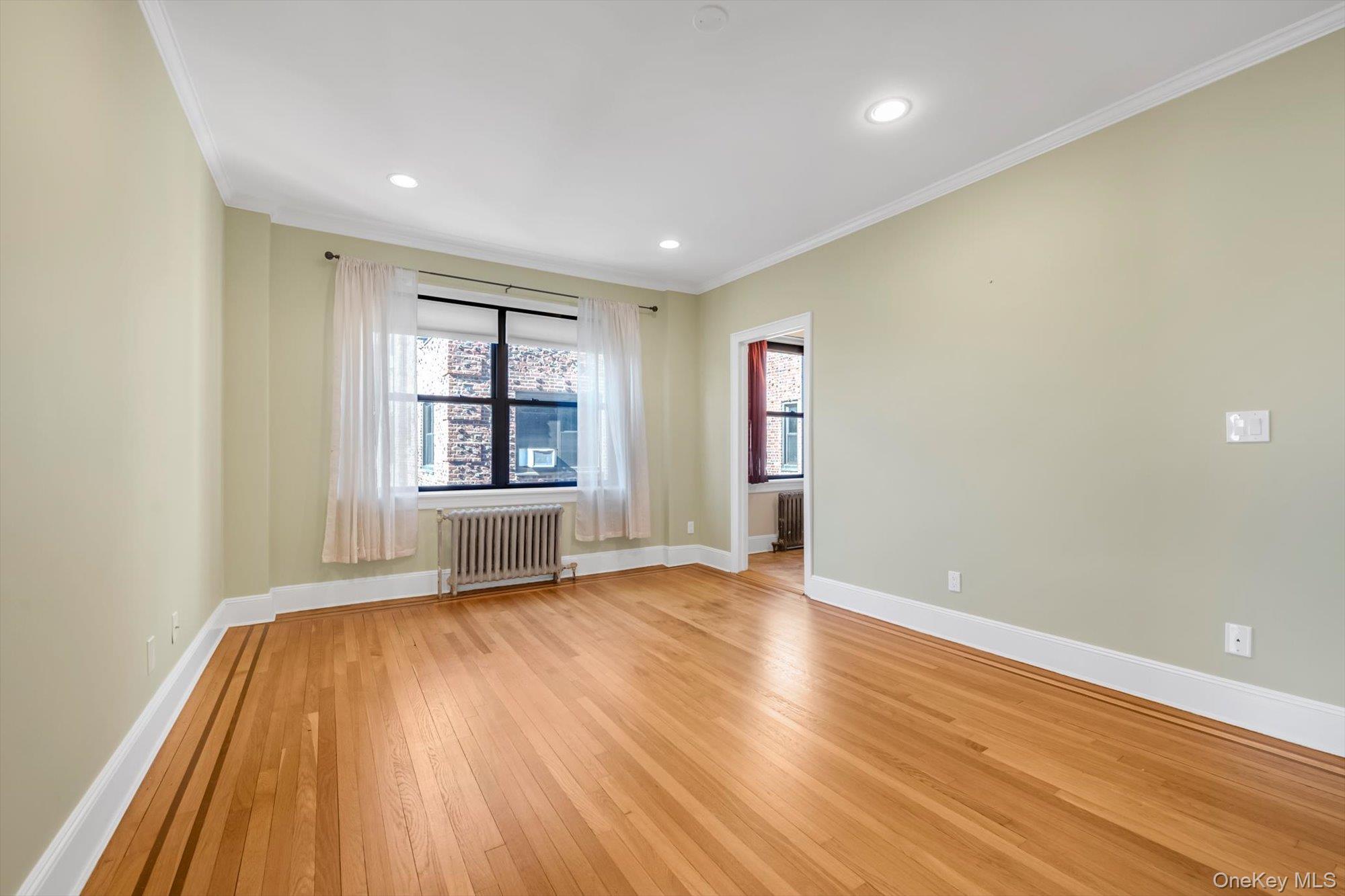 141 Woodmere Boulevard 5H