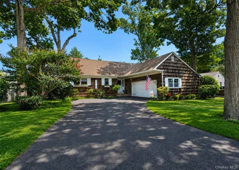 Homes For Sale - 127 Cherry Avenue<br/> Suffolk County, West Sayville, NY 11796