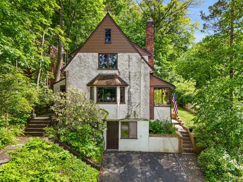 Homes For Sale - 32 Thorn Avenue<br/> Mount Kisco, NY 10549