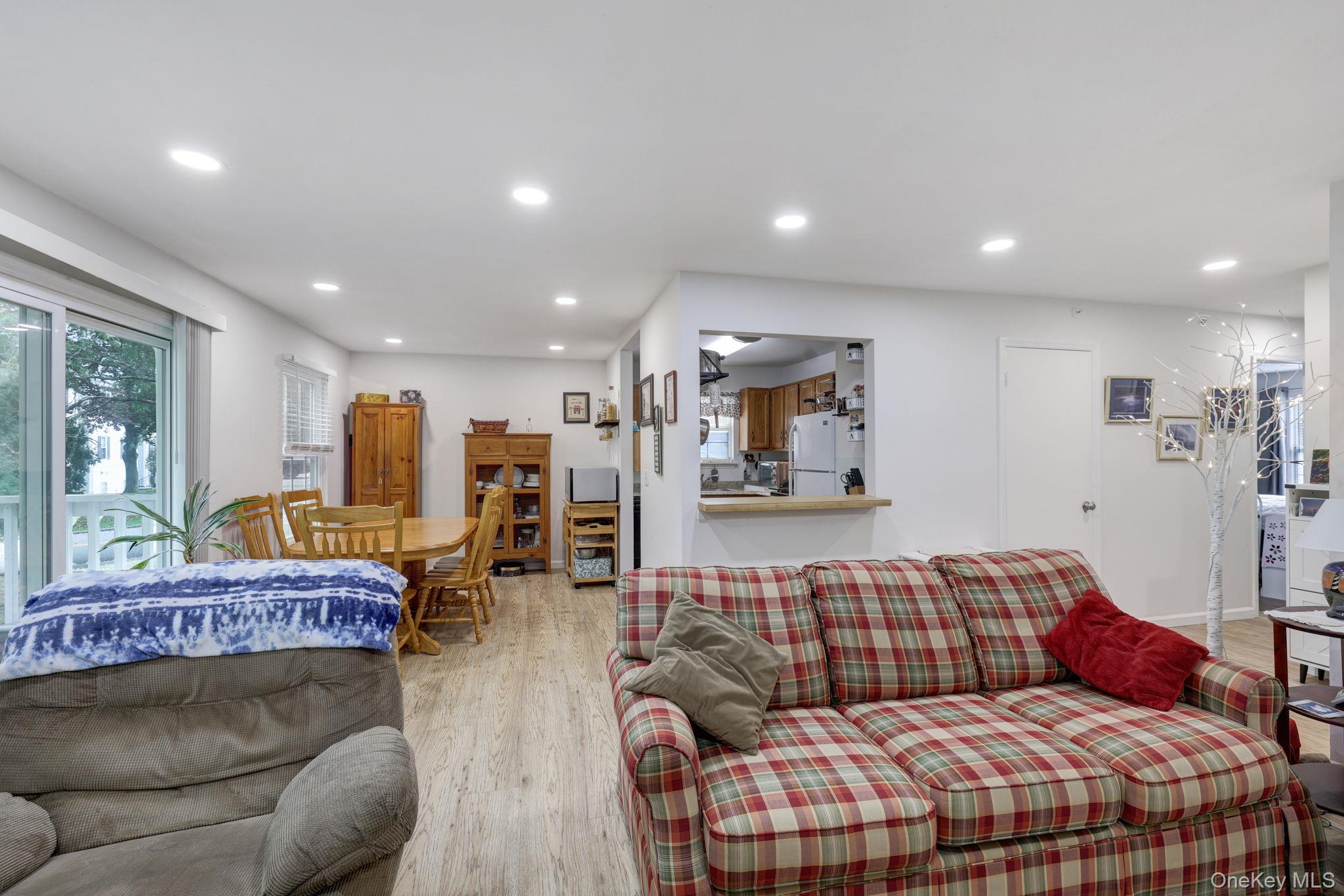 4 Lexington Hill 3