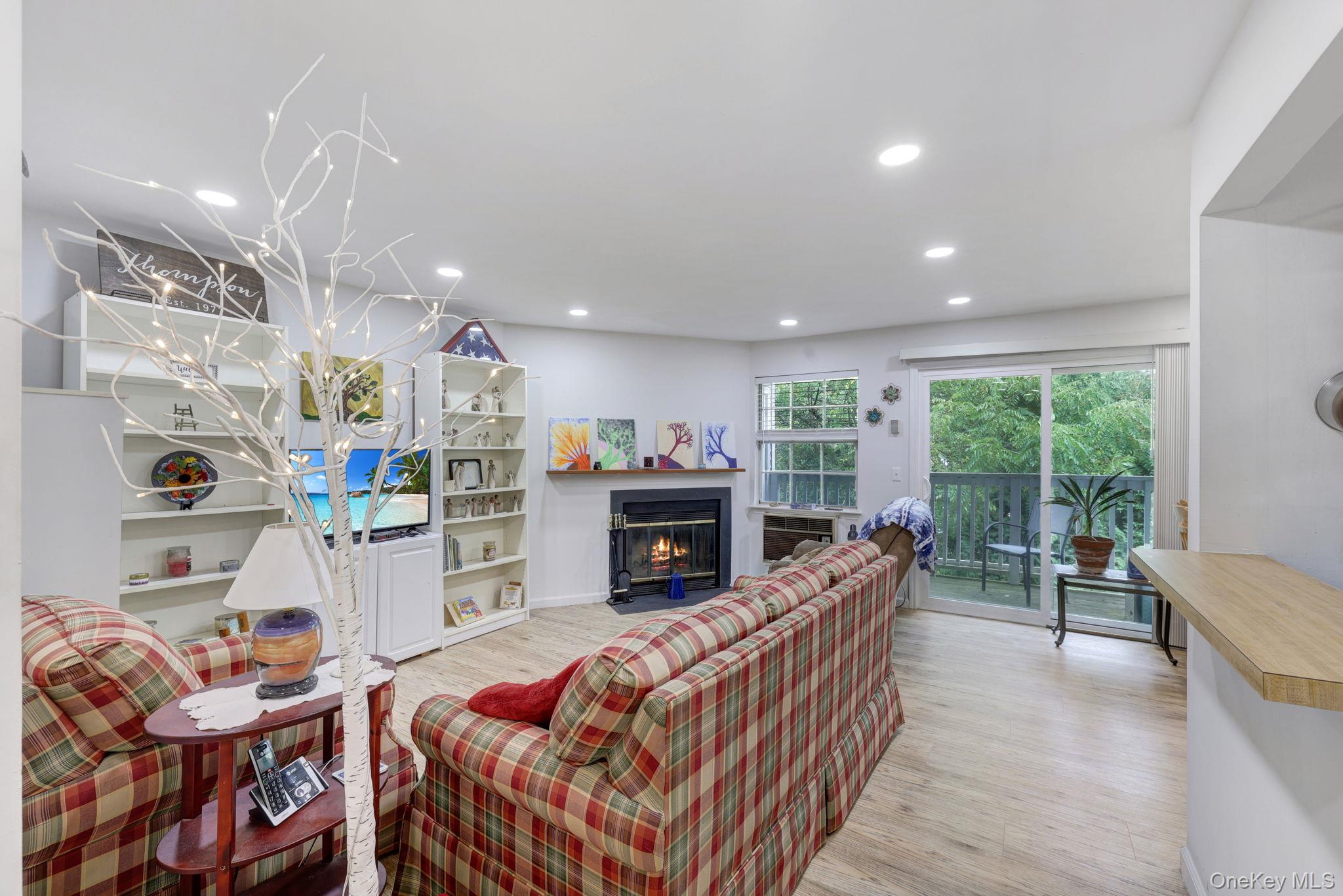 4 Lexington Hill 3