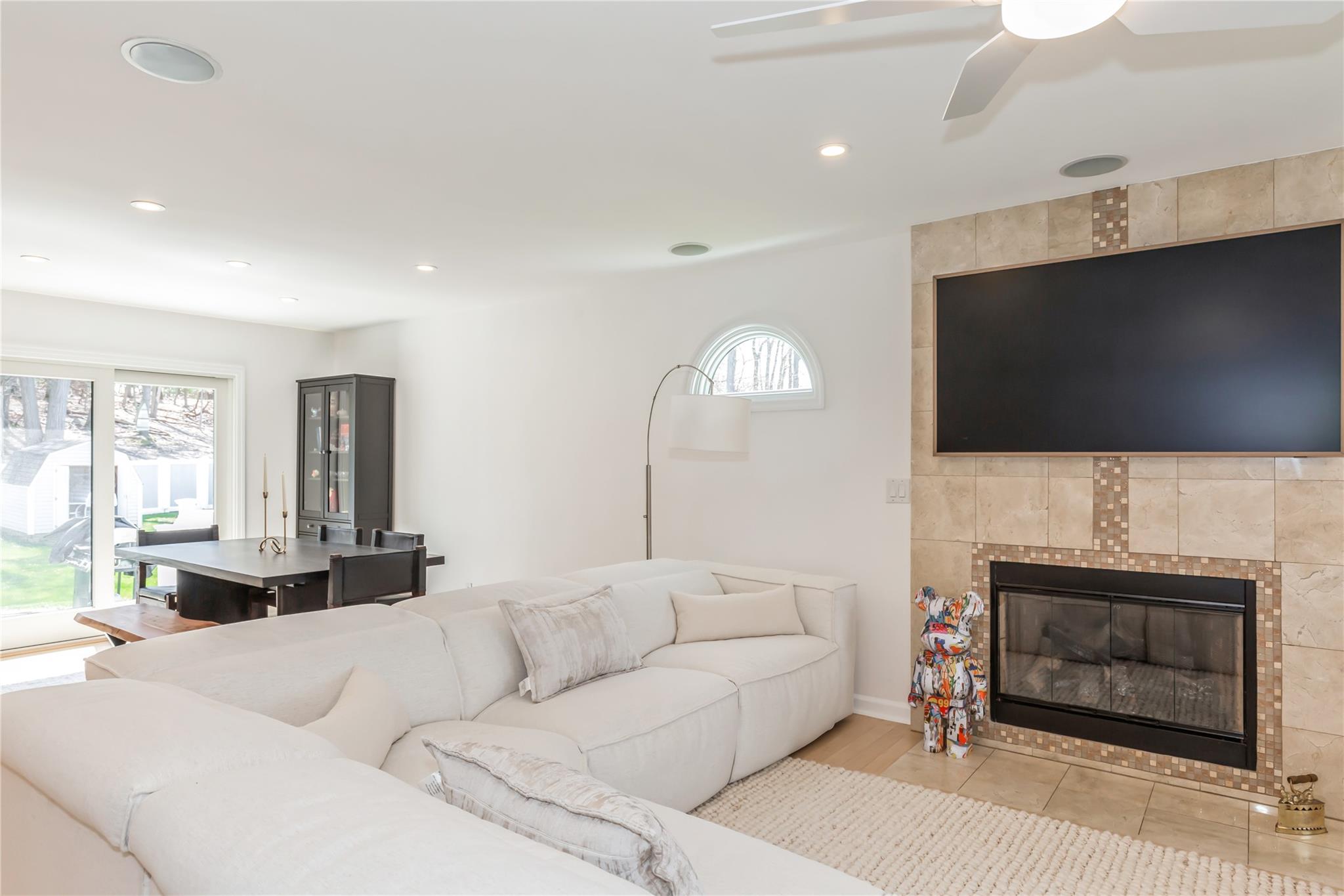 12 Midvale Avenue, Port Jefferson, New York image 11