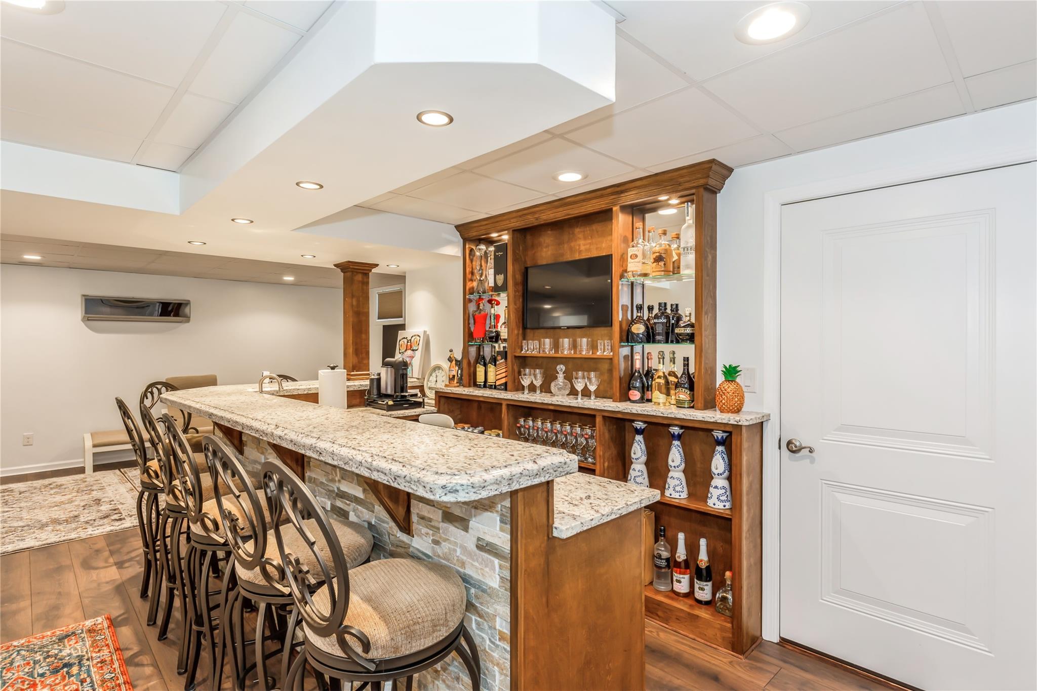 12 Midvale Avenue, Port Jefferson, New York image 20
