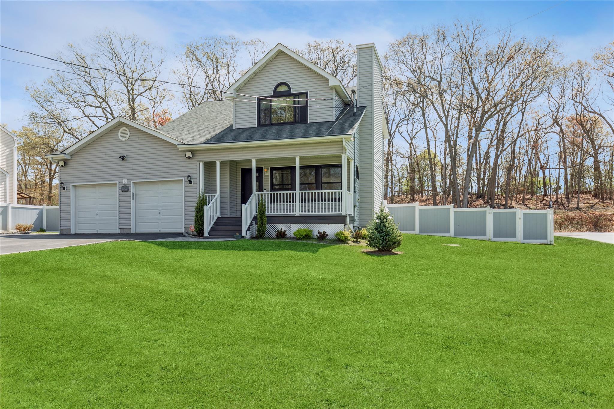 12 Midvale Avenue, Port Jefferson, New York image 2