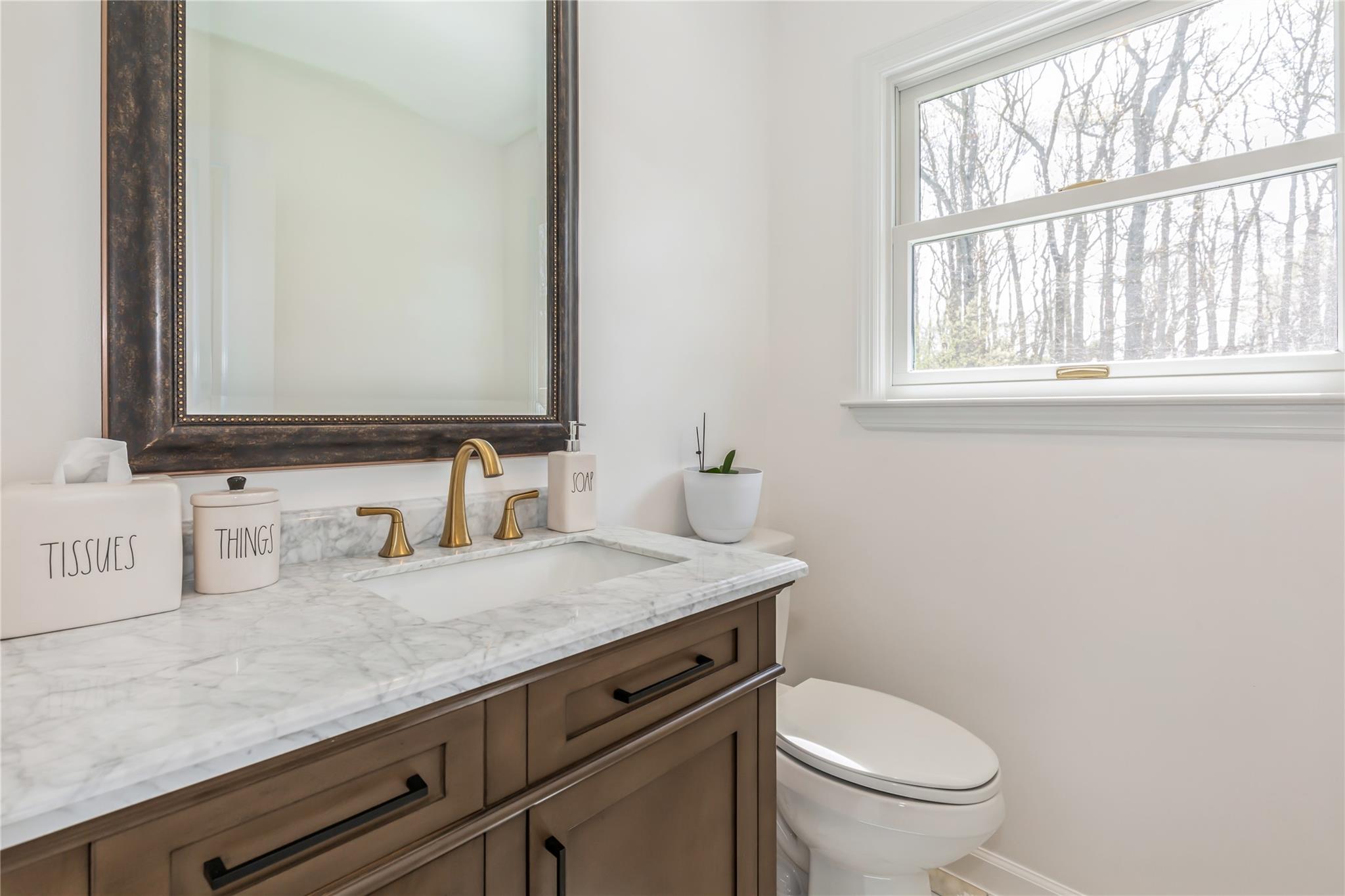12 Midvale Avenue, Port Jefferson, New York image 12