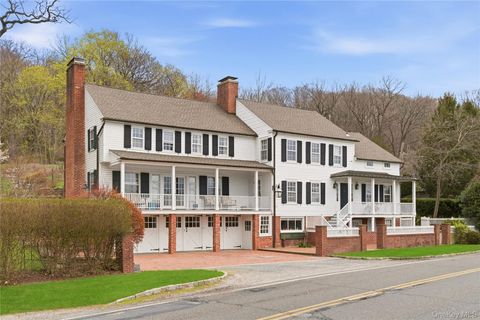 80 Shore Road Cold Spring Harbor NY 11724