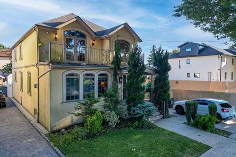 149-20 11 Avenue Whitestone NY 11357