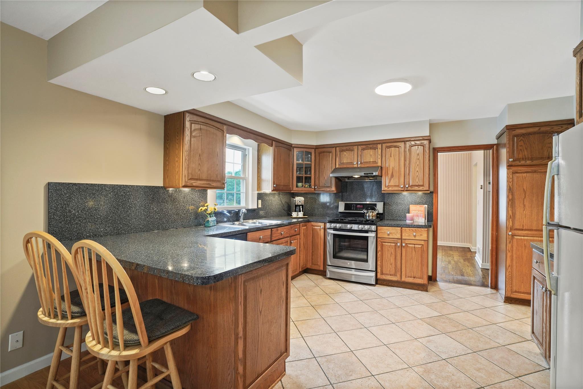 23 Hilldale Road, Dobbs Ferry, New York image 13