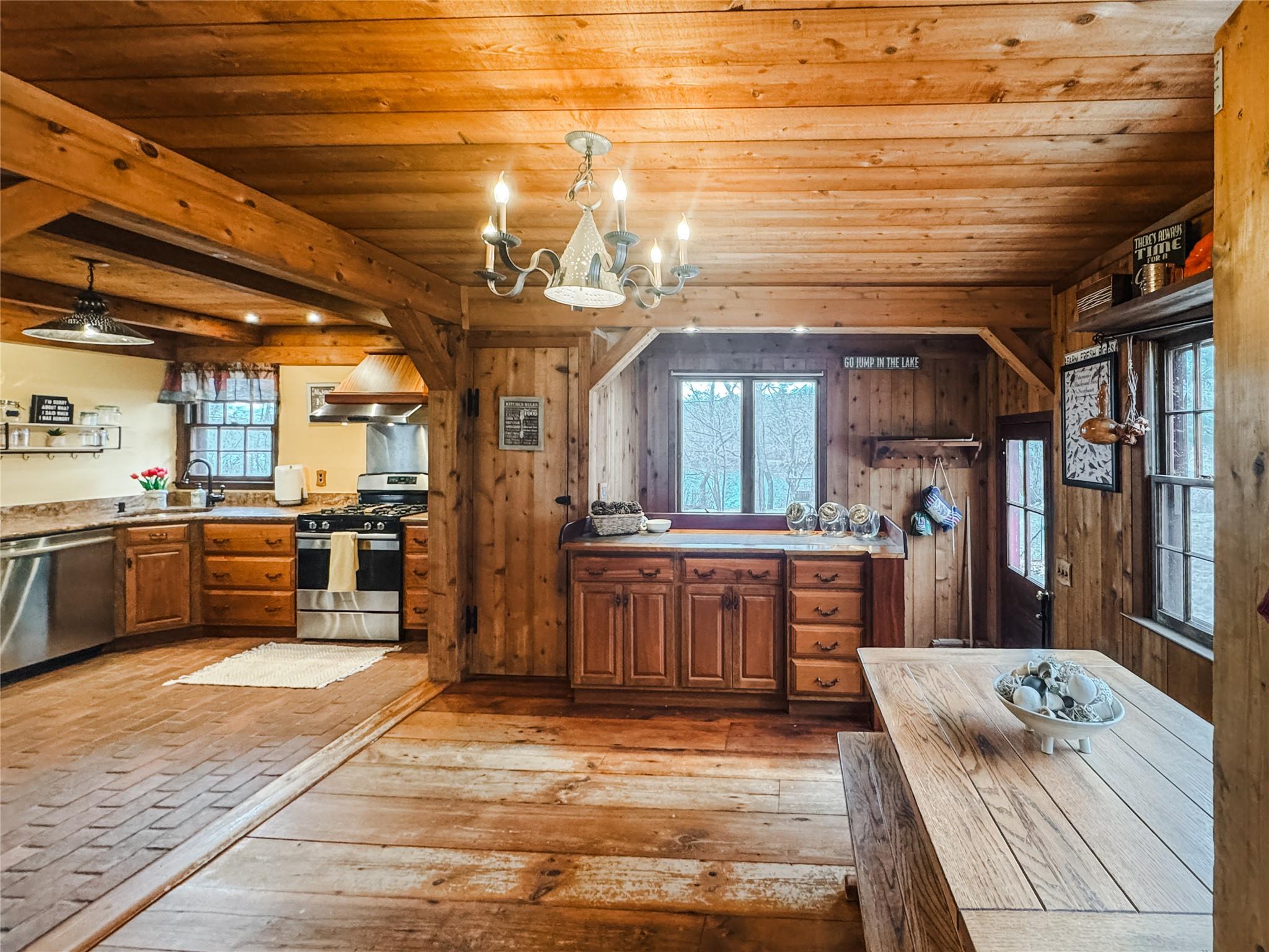 36 Mill Road, Calverton, New York image 10