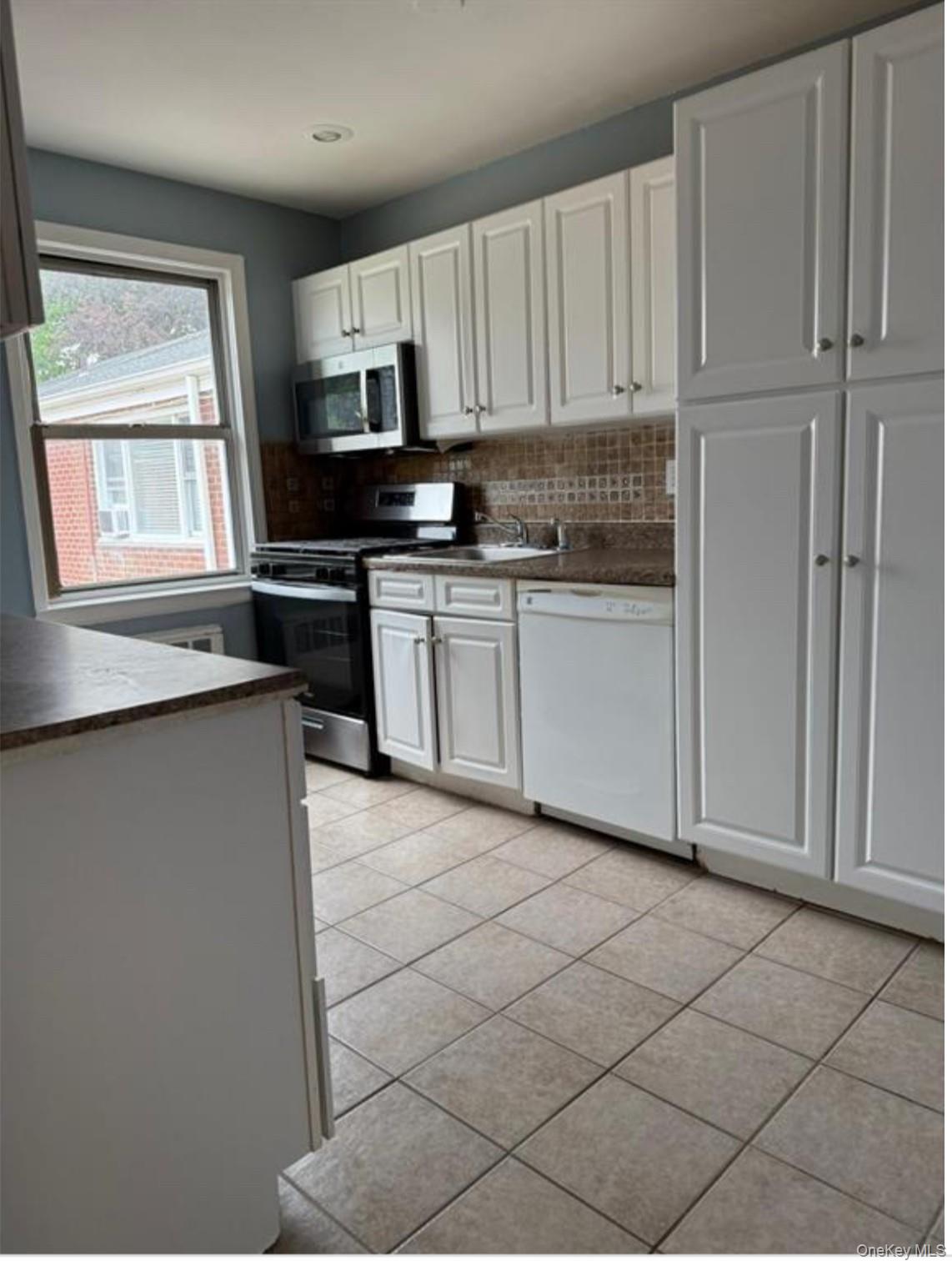 205 West Post Road 2H