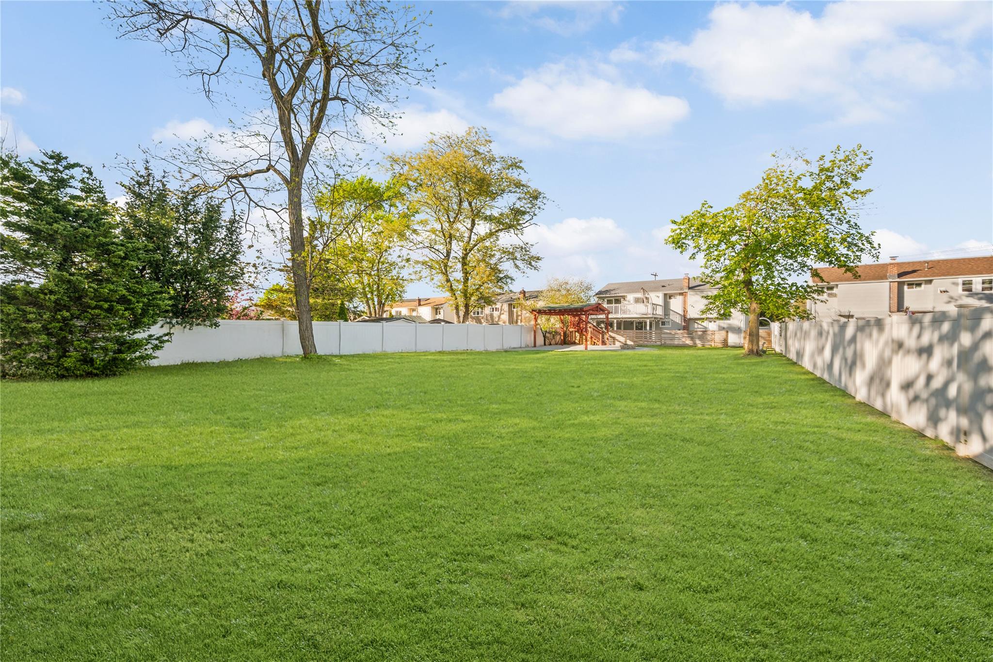 872 Main Street, Farmingdale, New York image 37