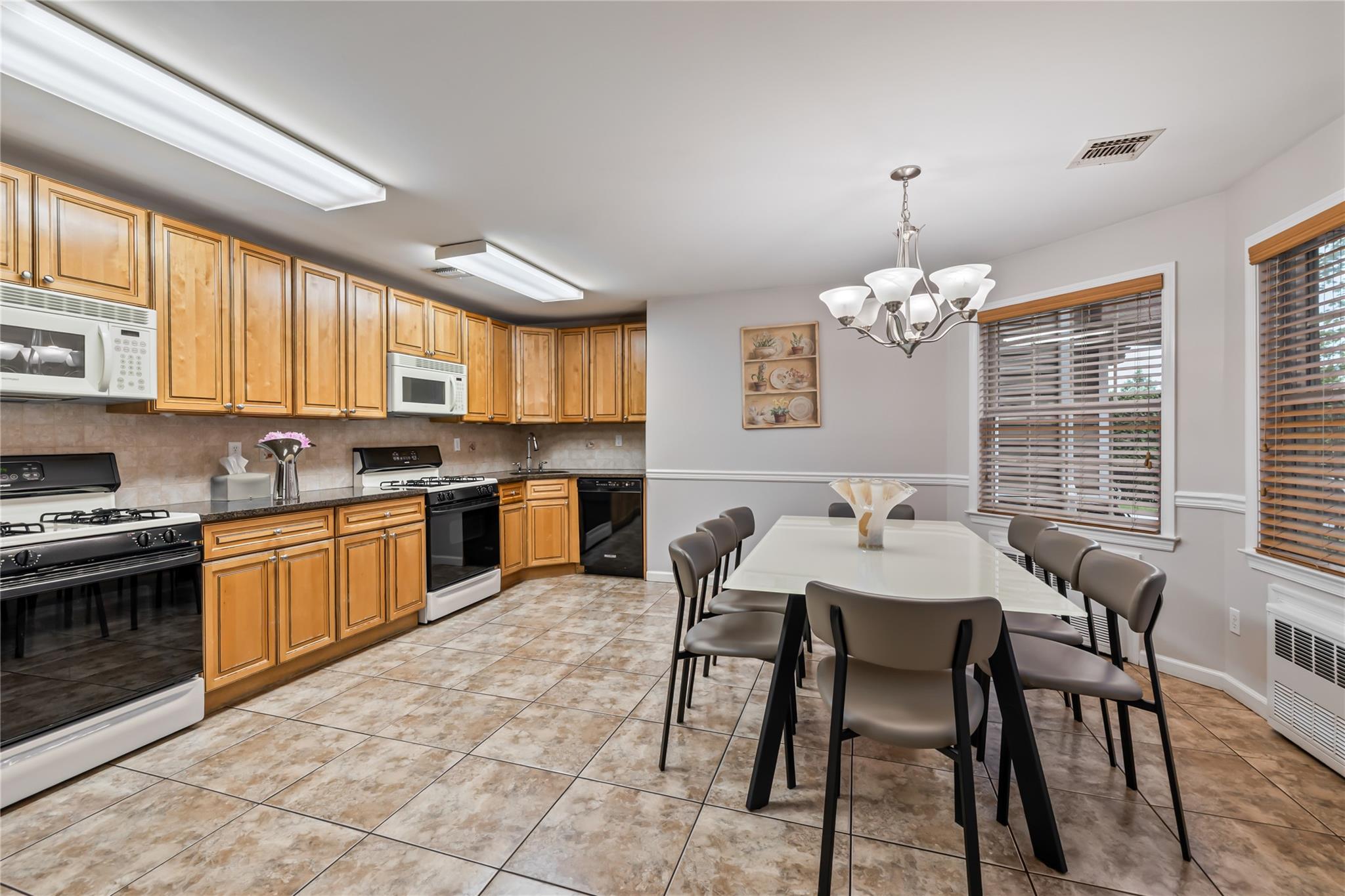 12 Horizon Court #103, Monsey, New York image 8