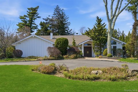 21 Kristi Drive Muttontown NY 11753