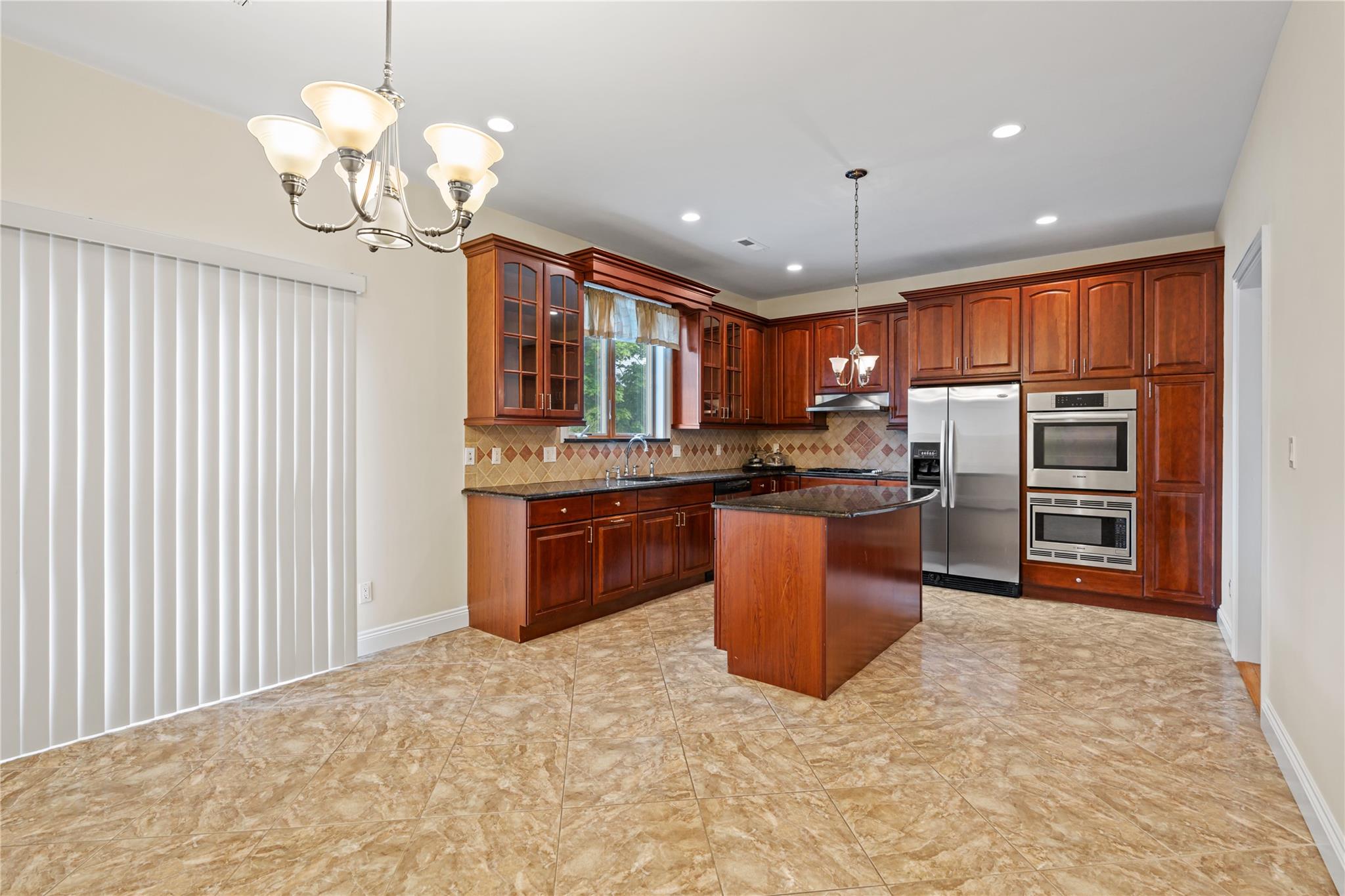 11 Lincoln Avenue 1