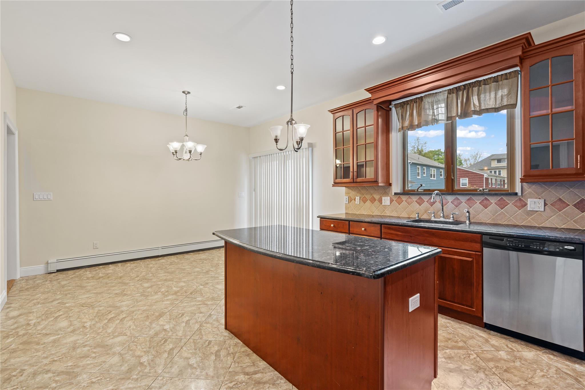 11 Lincoln Avenue 1