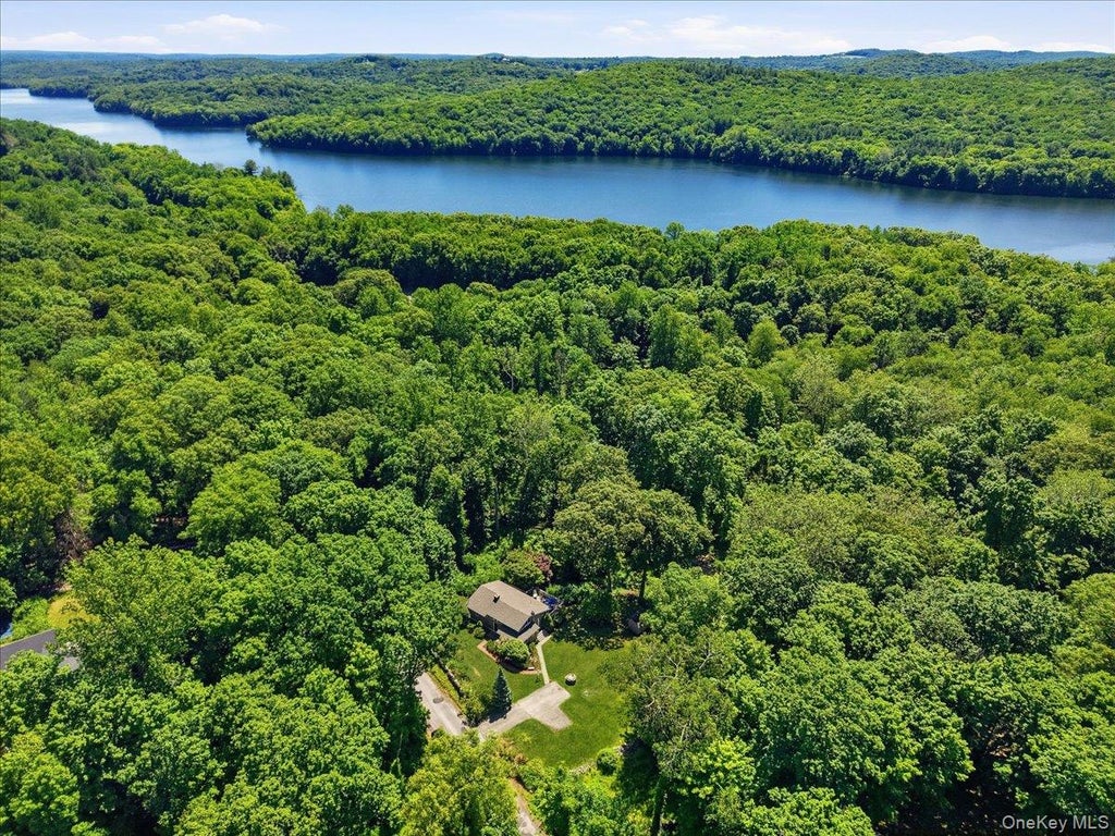 Photo of 235 Boone Road, Yorktown Heights, NY 10598 (MLS # 1013309)