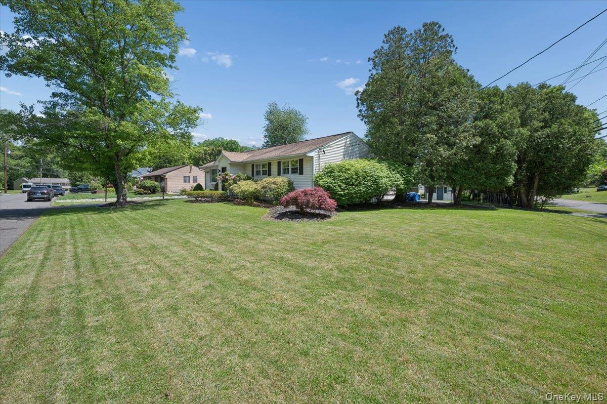 2 Debra Lee Court
