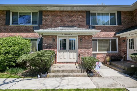 Photo of 71 Edmunton Drive #F10, North Babylon, NY 11703 (MLS # 855474)
