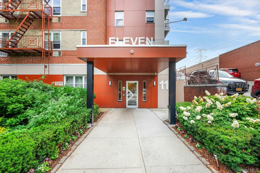 Photo of 11 Balint Drive #745, Yonkers, NY 10710 (MLS # 1019093)
