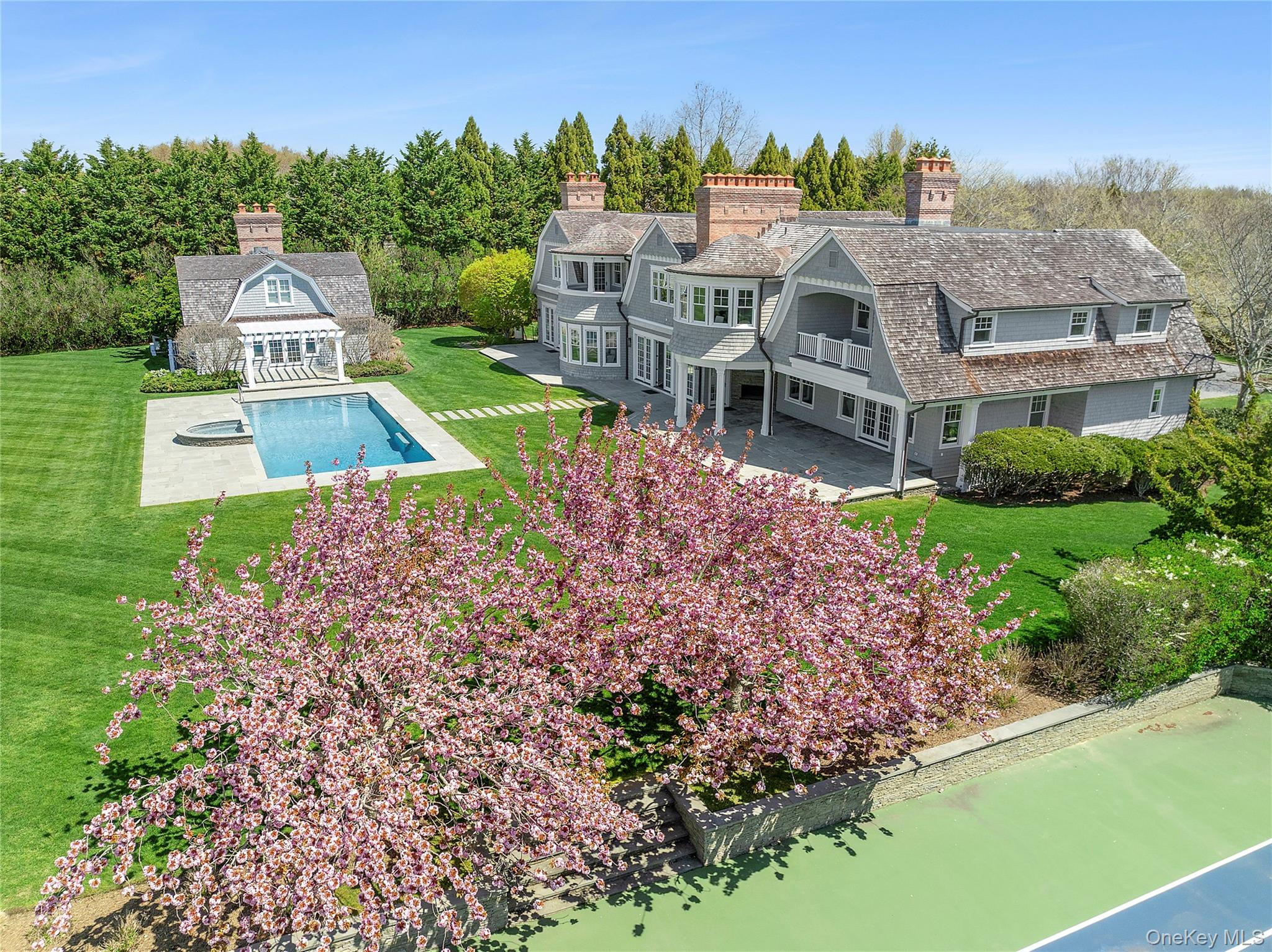672 Halsey Lane