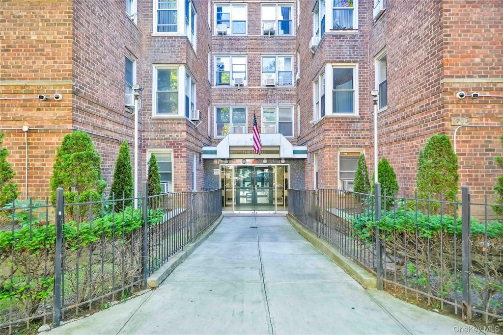 Photo of 3203 Nostrand Avenue #5J, Brooklyn, NY 11229 (MLS # 1018516)