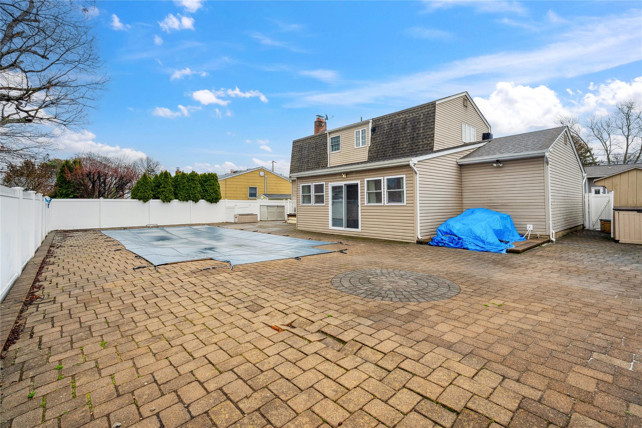 75 Moody Avenue, Islip, New York image 20