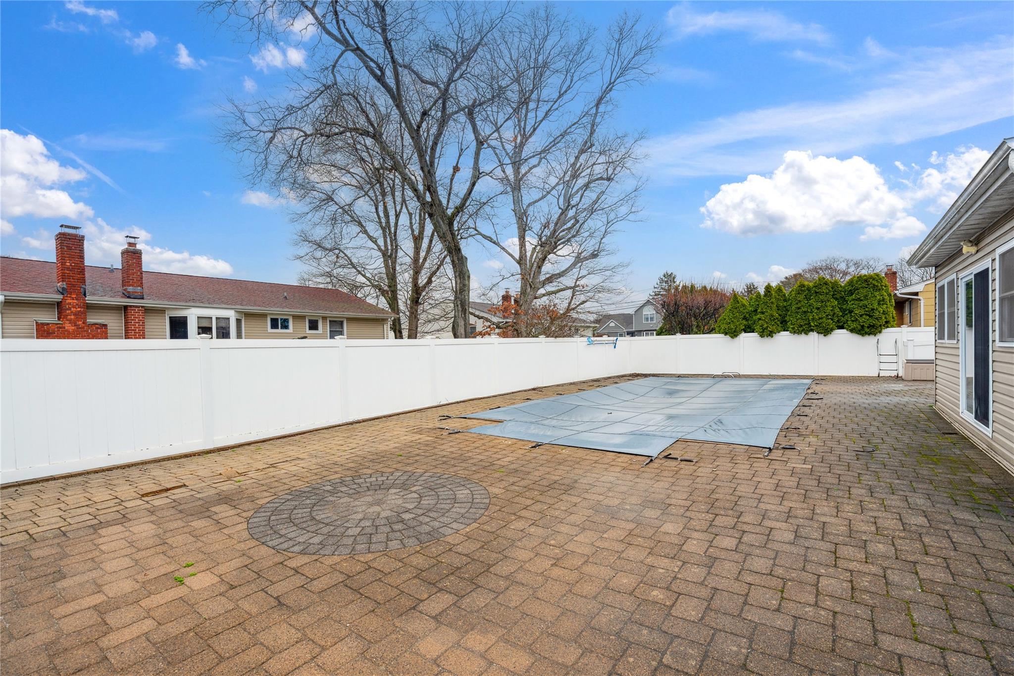 75 Moody Avenue, Islip, New York image 23