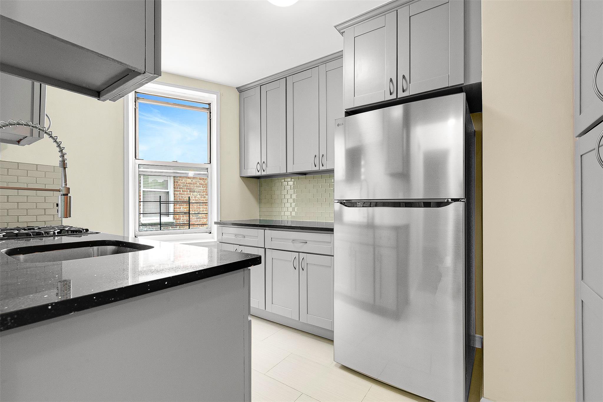 67-30 Clyde Street #6W, Forest Hills, New York image 20