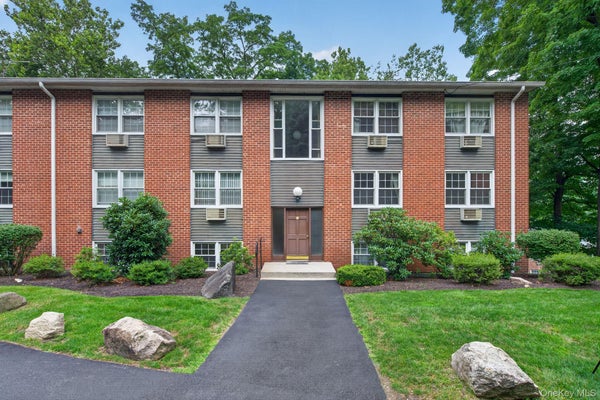 4 DOVE CT APT V, CROTON ON HUDSON, NY 10520 - Image fc36eec3bce9761afbe187b0d9329048/3478763378