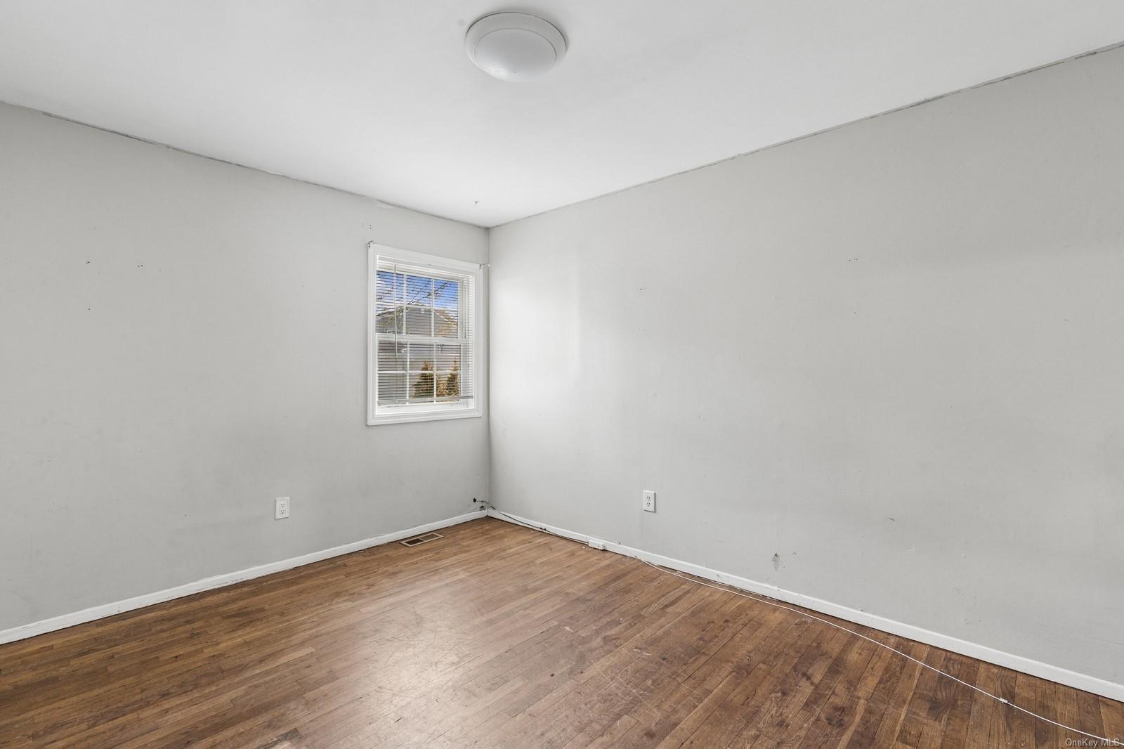 623 Meade Avenue, Bellport, New York image 18