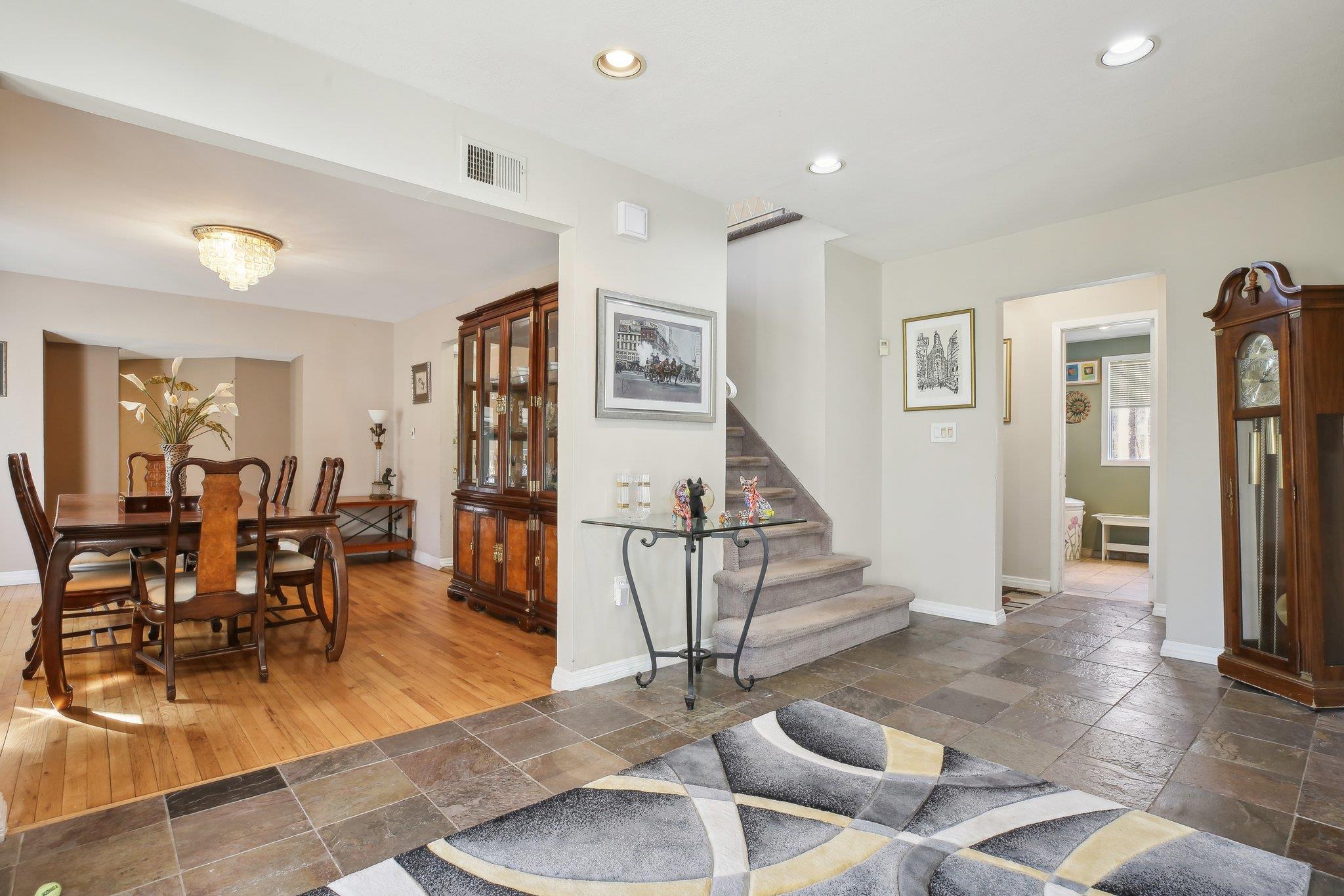 2 Rainbow Court, New City, New York image 18